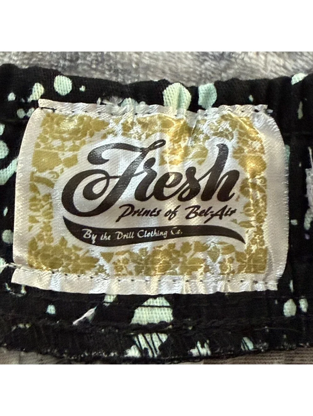 Fresh Prints of Bel-Air Men's Black Multi Paint Splatter Shorts Large Stretch